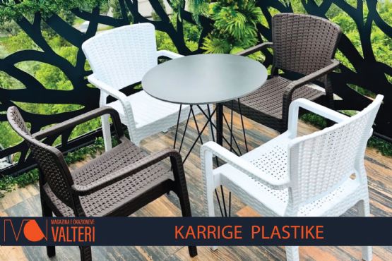 Shiten komplete karrigesh plastike, Karrige plastike te perdorura, Karrige plastike me shumice, Karrige plastike per lokale, Karrige plastike per ambient te jashtem, Karrige plastike transparente, Karrige tavolina plastike